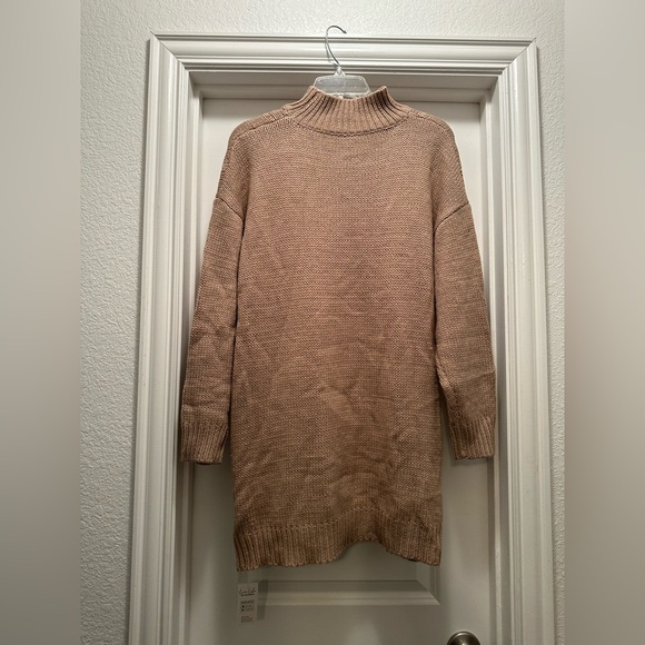 Tan Cable Knit‎ Sweater Dress size Small - Picture 8 of 8